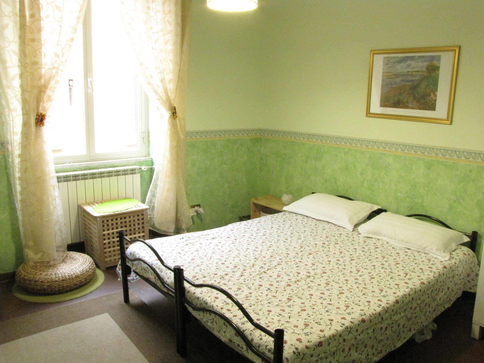 Holiday Sunny Roma B&B Exteriör bild